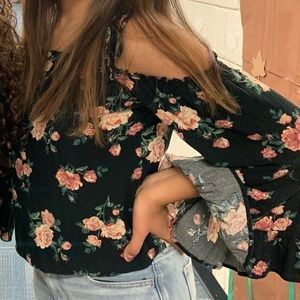 American Eagle Top/Blouse
